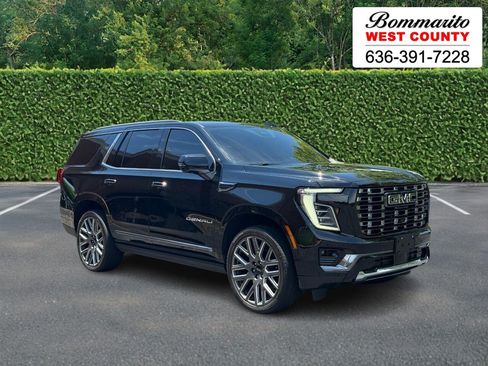 Used 2025 GMC Yukon Denali Ultimate AWD/4WD image 1