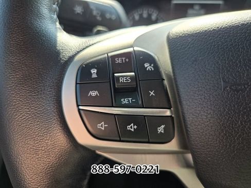 Used 2021 Ford Explorer XLT w/ Equipment Group 202A AWD/4WD image 29