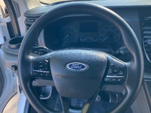 Used 2023 Ford Transit 350 XLT image 29