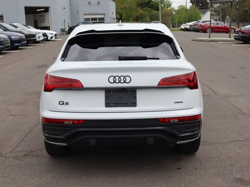 Used 2022 Audi Q5 2.0T Premium Plus w/ Premium Plus Package AWD/4WD image 6