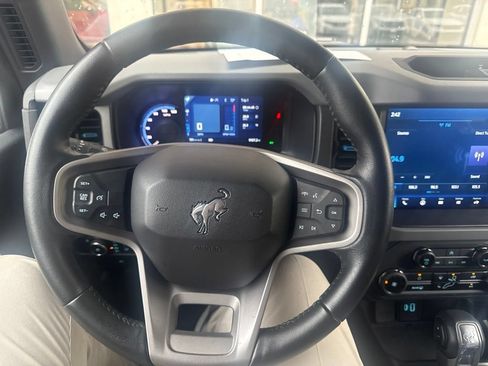 Used 2024 Ford Bronco Black Diamond AWD/4WD image 9