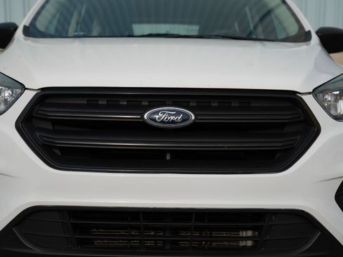 Used 2019 Ford Escape S image 4