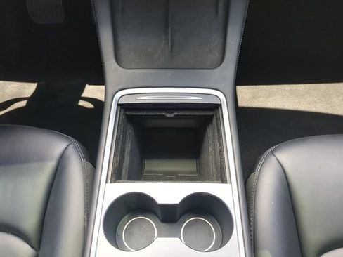Used 2021 Tesla Model 3 Standard Range Plus RWD image 19