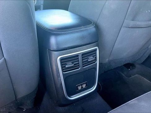 Used 2023 Dodge Charger SXT RWD image 10