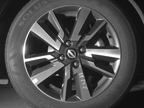 Used 2025 Nissan Versa SV image 13