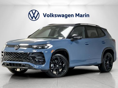 New 2026 Volkswagen Tiguan SE R-Line image 1