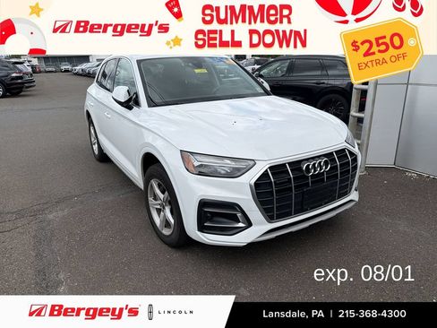 Used 2024 Audi Q5 2.0T Premium w/ Convenience Package AWD/4WD image 1