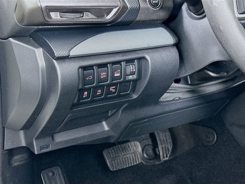 Used 2019 Subaru Forester Limited w/ Popular Package #3 image 10