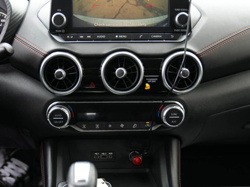 Used 2020 Nissan Sentra SR w/ Lighting Package image 24