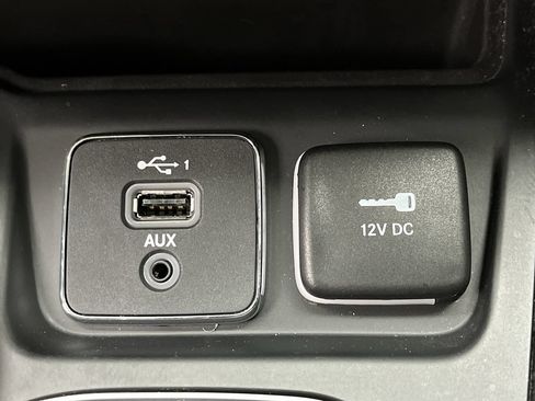 Used 2022 Jeep Cherokee Latitude Lux AWD/4WD image 23
