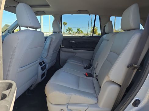 Used 2022 Honda Pilot Special Edition image 13