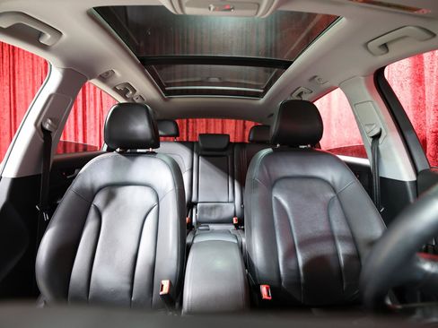 Used 2016 Audi Q5 2.0T Premium Plus w/ Technology Package image 23