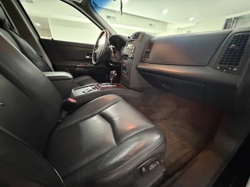 Used 2005 Cadillac SRX w/ Preferred Equipment Group AWD/4WD image 16