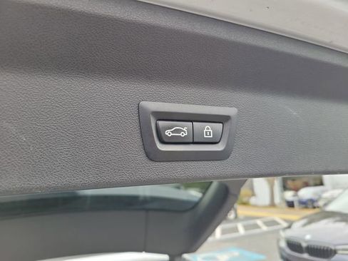 Used 2018 BMW X3 M40i image 8