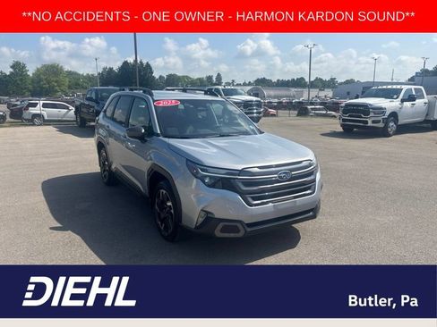 Used 2025 Subaru Forester Limited AWD/4WD image 1