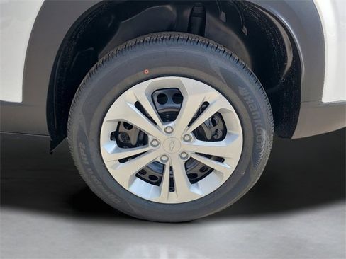 New 2026 Chevrolet Trax LS w/ Driver Confidence Package image 11
