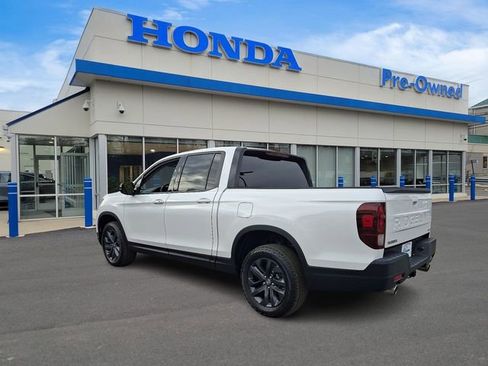 Used 2024 Honda Ridgeline Sport image 6