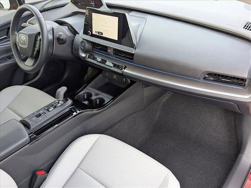 Used 2024 Toyota Prius XLE image 22