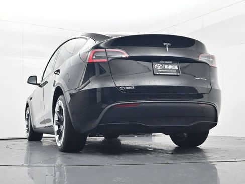 Used 2020 Tesla Model Y Long Range AWD/4WD image 35