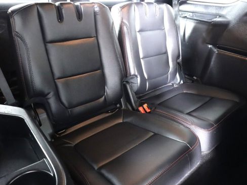 Used 2019 Ford Explorer Sport image 43