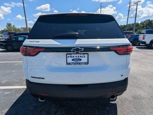 Used 2023 Chevrolet Traverse LT FWD image 20