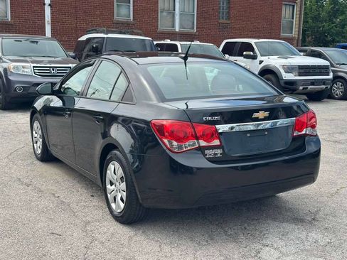Used 2014 Chevrolet Cruze LS FWD image 5
