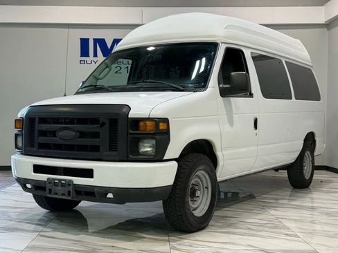 Used 2014 Ford E-250 and Econoline 250 w/ Power Group image 1