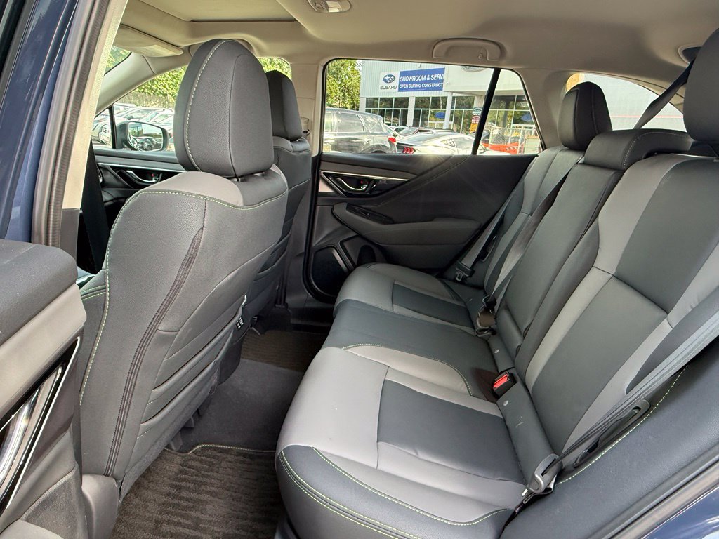 Certified 2025 Subaru Outback Onyx Edition AWD/4WD image 24