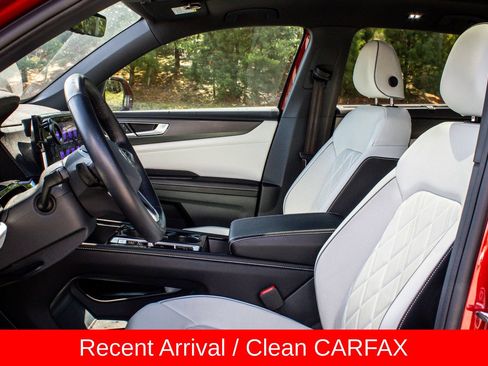 Used 2024 Volkswagen Atlas Cross Sport SEL Premium R-Line AWD/4WD image 11