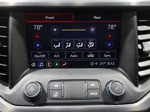 Used 2023 GMC Acadia SLT w/ Preferred Package image 36