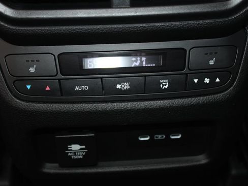 Used 2025 Honda Pilot Black Edition image 56