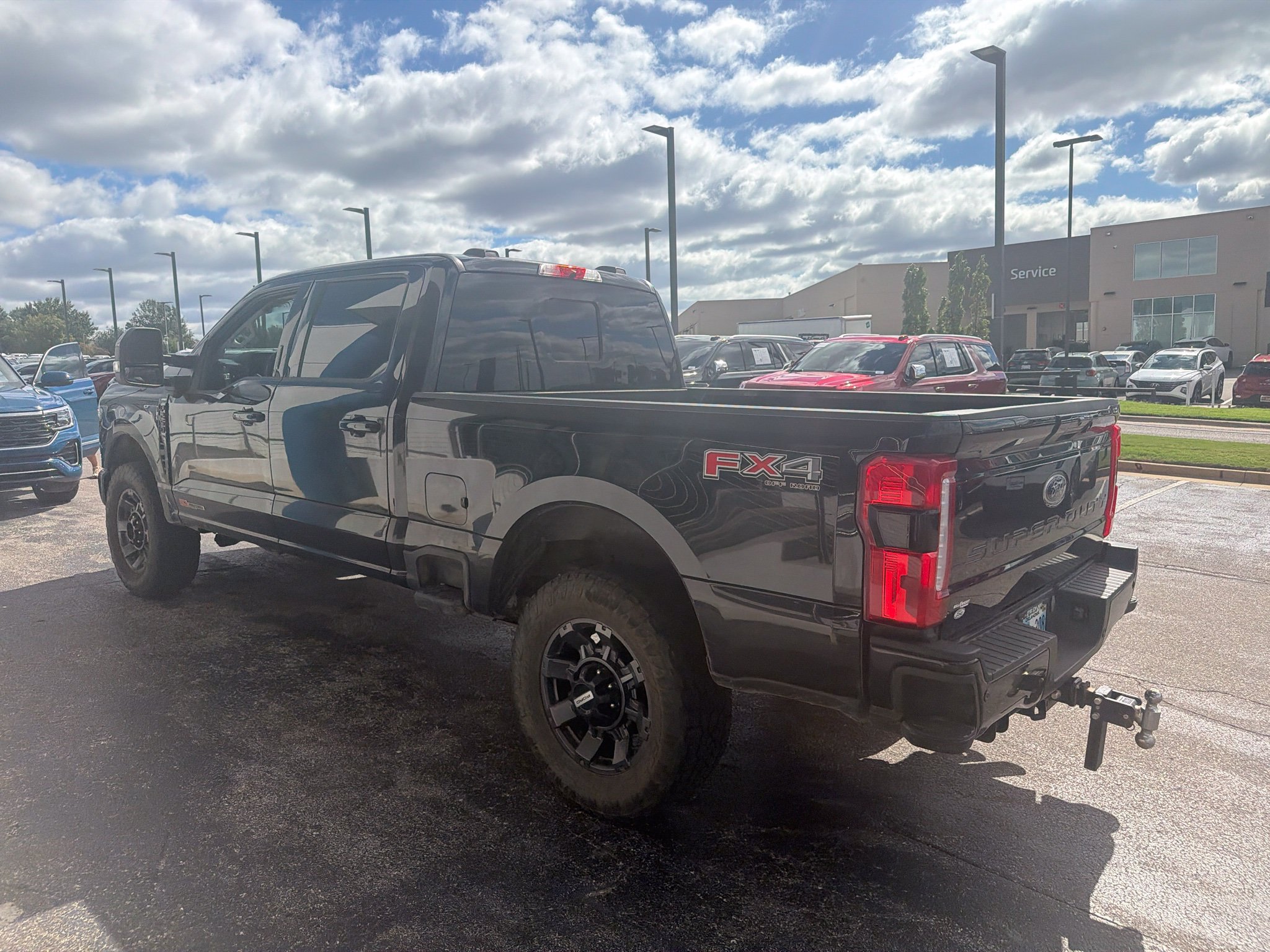 Used 2024 Ford F250 Lariat w/ Lariat Ultimate Package AWD/4WD image 3