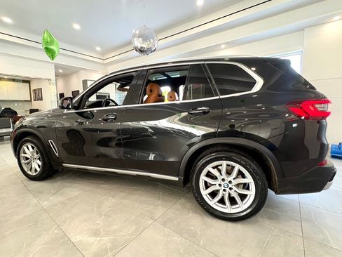 Used 2022 BMW X5 xDrive40i w/ Premium Package image 4