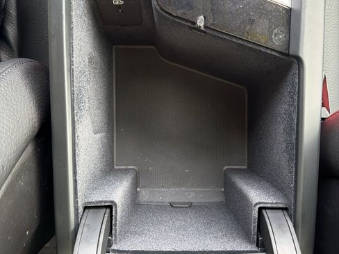 Used 2023 Volvo XC60 B5 Plus w/ Protection Package Premier image 43