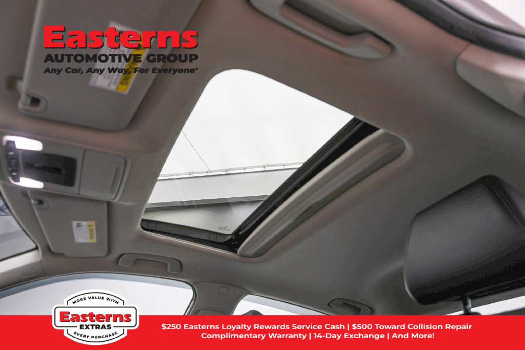 Used 2022 Honda Civic Touring image 36