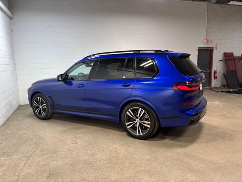 Used 2023 BMW X7 M60i w/ Executive Package AWD/4WD image 10