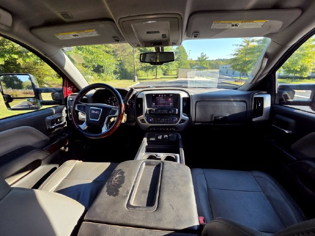 Used 2015 GMC Sierra 1500 SLT w/ SLT Preferred Package AWD/4WD image 34