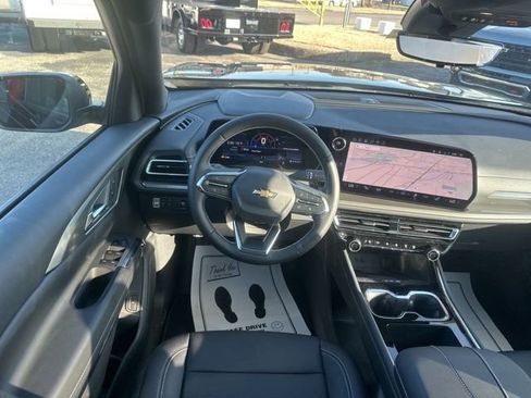 New 2026 Chevrolet Traverse LT w/ Driver Confidence Package image 27