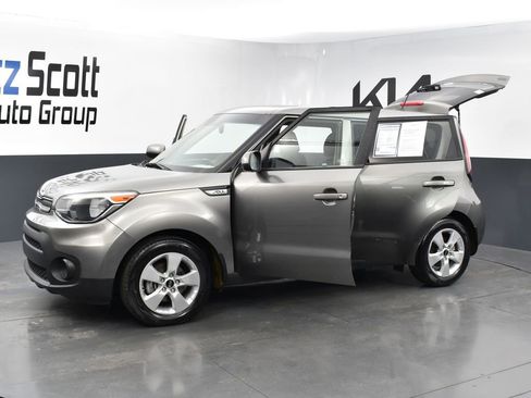 Used 2018 Kia Soul image 34
