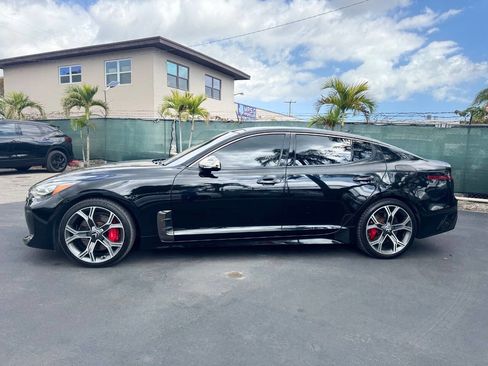 Used 2018 Kia Stinger GT1 image 6