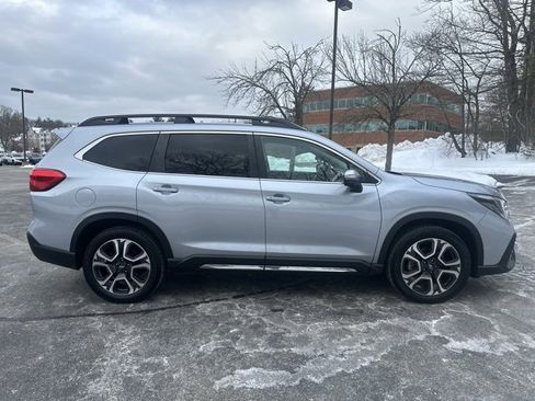 Used 2023 Subaru Ascent Limited w/ Technology Package image 4