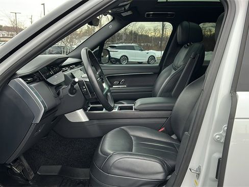 Certified 2023 Land Rover Range Rover SE image 10