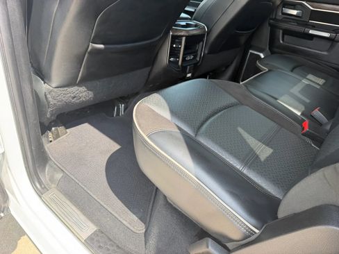 Used 2019 RAM 2500 Laramie w/ Cold Weather Group AWD/4WD image 46