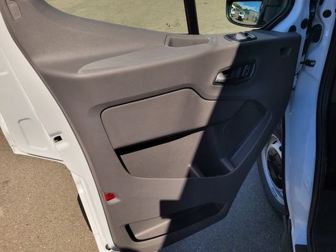 New 2026 Ford Transit 150 148 Medium Roof w/ Load Area Protection Package RWD image 8