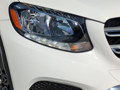 Used 2019 Mercedes-Benz GLC 300 image 24