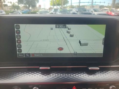 Certified 2024 Kia Carnival SX Prestige image 8