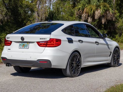 Used 2015 BMW 328i Gran Turismo xDrive AWD/4WD image 4