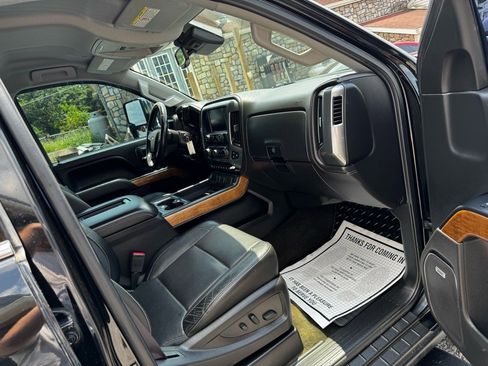 Used 2016 Chevrolet Silverado 3500 LTZ w/ Duramax Plus Package image 32