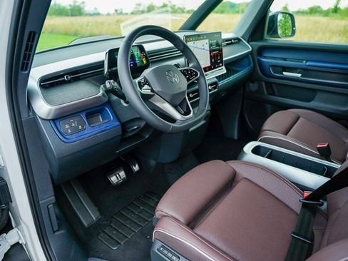 New 2025 Volkswagen ID. Buzz Pro S image 7