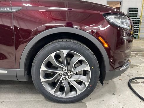 Used 2023 Lincoln Nautilus Reserve w/ Equipment Group 201A AWD/4WD image 11